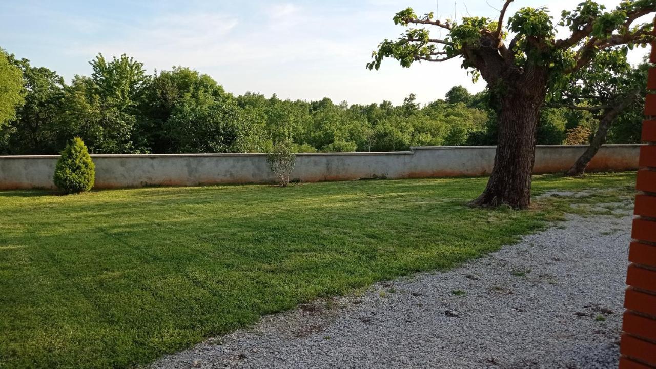 Holiday Home Zora Višnjan Exterior foto